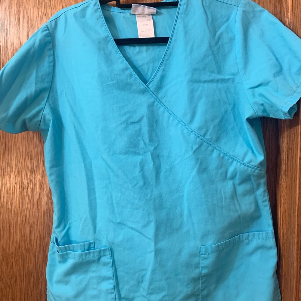 Scrub top